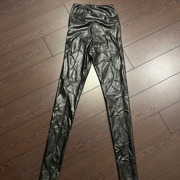 Wilfred Free - Daria Pant (SMALL) - Vegan Leather Leggings - Picture 11 of 11
